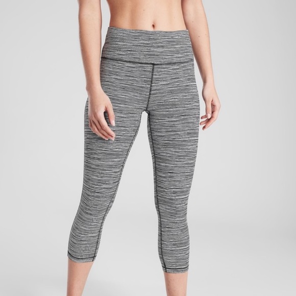Athleta Ultimate Capri - Picture 3 of 7